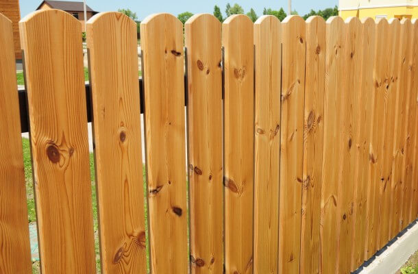 wood fence installation in dearborn michigan